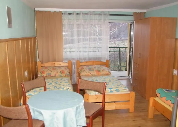 Dom Wczasowy Goralowka * Międzybrodzie Bialskie